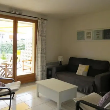 בית נופש Maisonnette Cosy Avec Terrasse, Jardin, Piscine Et Parking Prive, A 1 Km De La - 5 Pers. - Fr-1-529-208