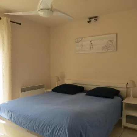 Maisonnette Cosy Avec Terrasse, Jardin, Piscine Et Parking Prive, A 1 Km De La - 5 Pers. - Fr-1-529-208 בית נופש *